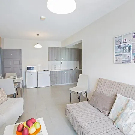 Merab Napa Suites Айя-Напа Екстер'єр фото