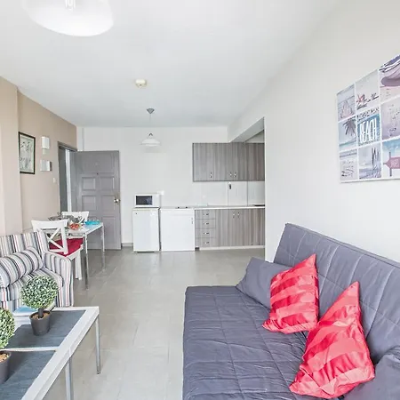 Merab Napa Suites Айя-Напа Екстер'єр фото