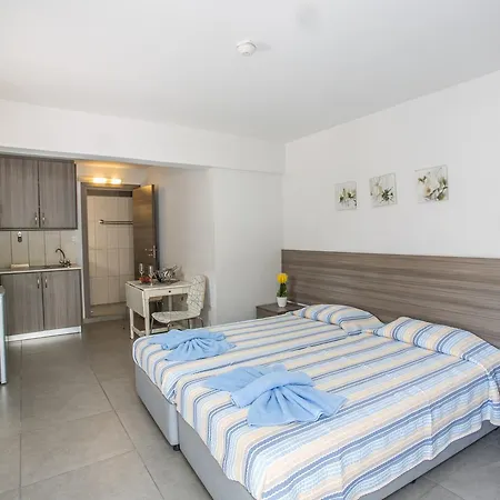 Merab Napa Suites Айя-Напа Екстер'єр фото